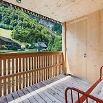 Апартаменты Wood Design *
